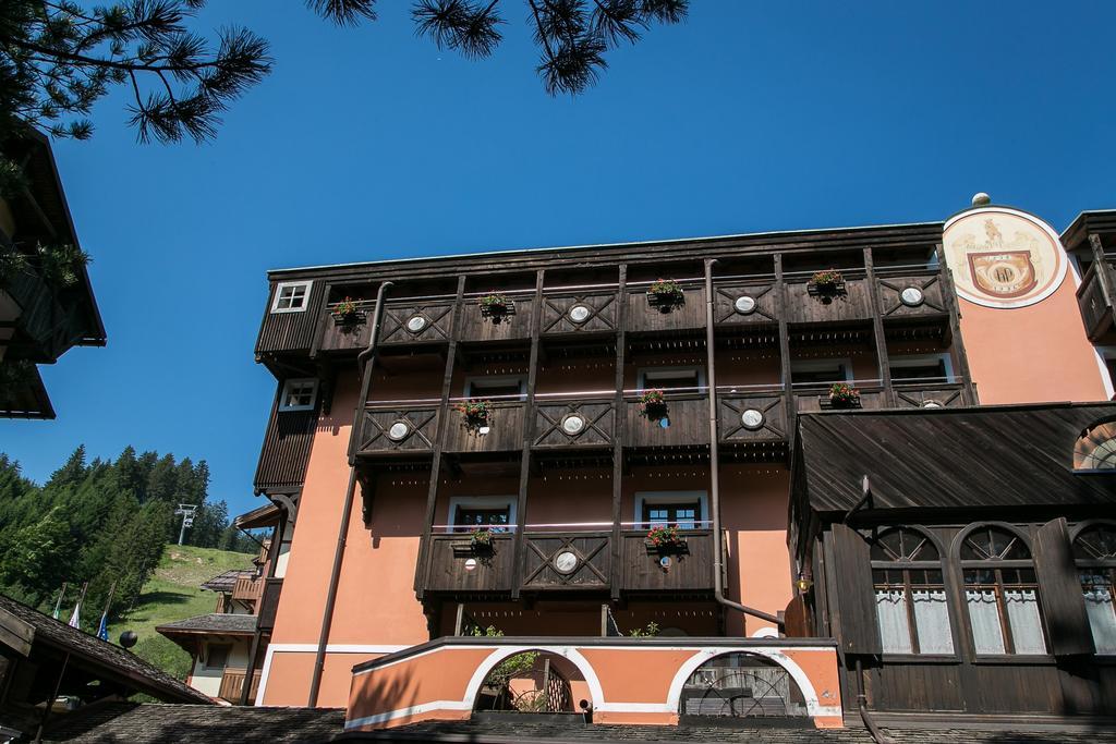 Hotel Posta R.T.A. Madonna Exteriér fotografie