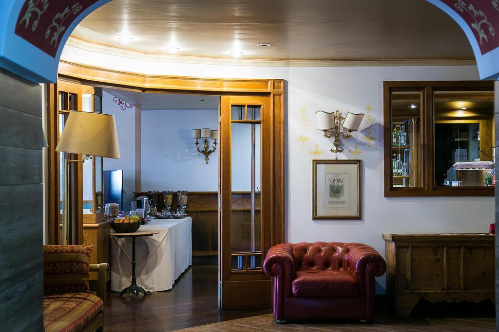 Hotel Posta R.T.A. Madonna Exteriér fotografie