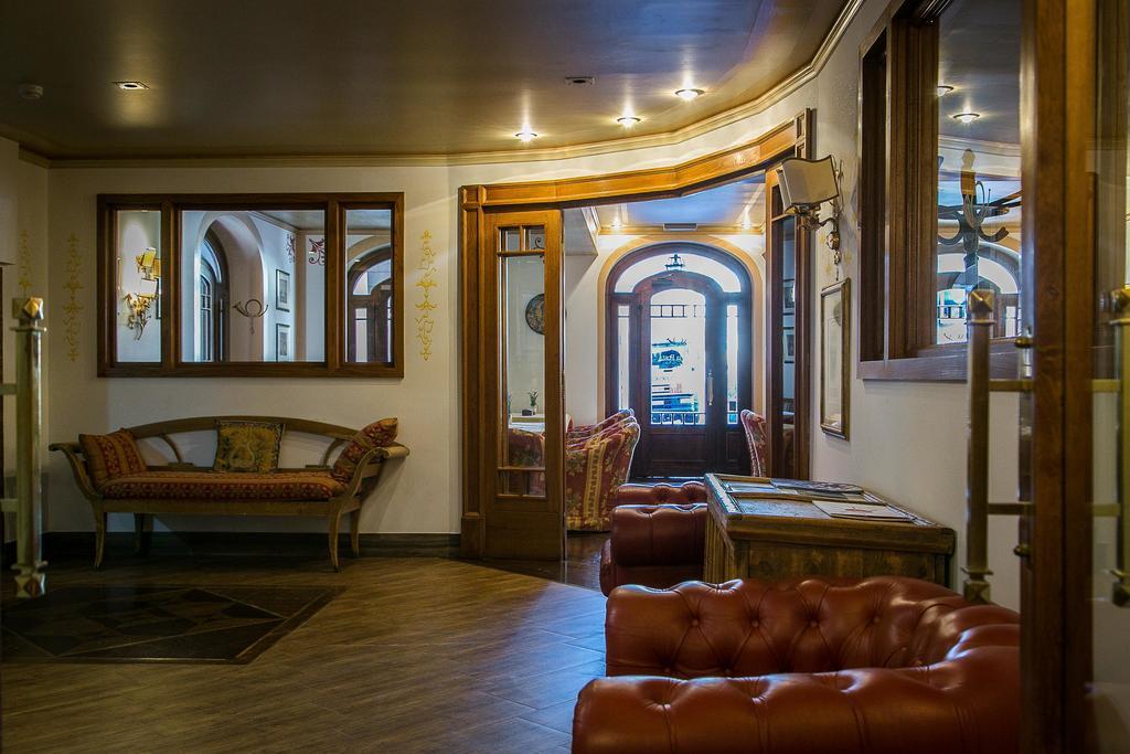 Hotel Posta R.T.A. Madonna Exteriér fotografie