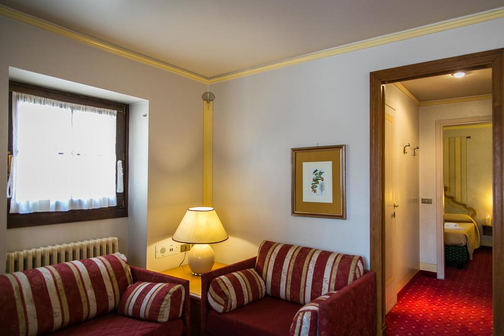 Hotel Posta R.T.A. Madonna Exteriér fotografie